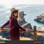 Portrait Young Tourist Girl Hat Looking Beautiful Cala Peon Cut — Stock Photo